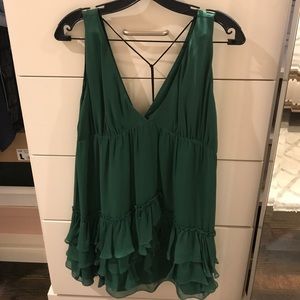 Elizabeth and James green dress